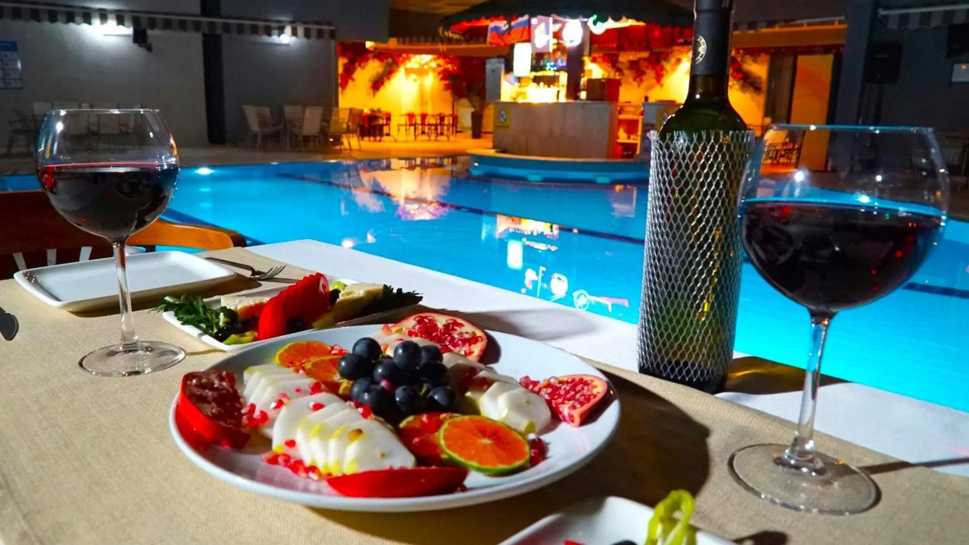 Happy Apart Hotel Kusadasi 3*,